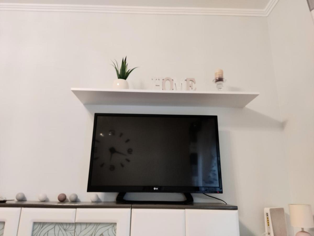*** Cozy And Bright Apartment